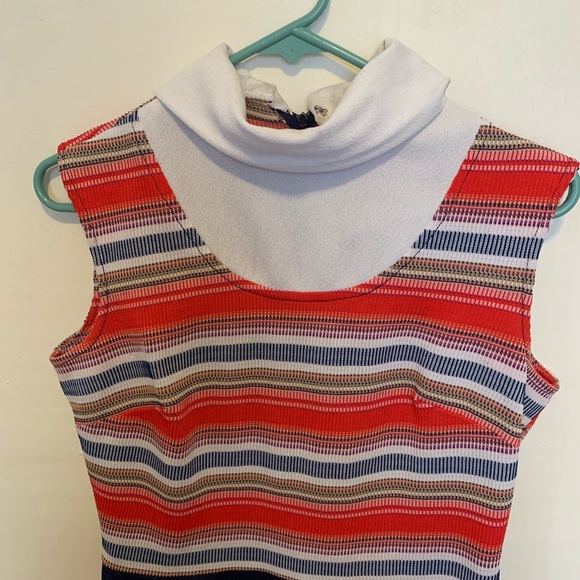 Vintage mock neck zipper dress! - Picture 3 of 4